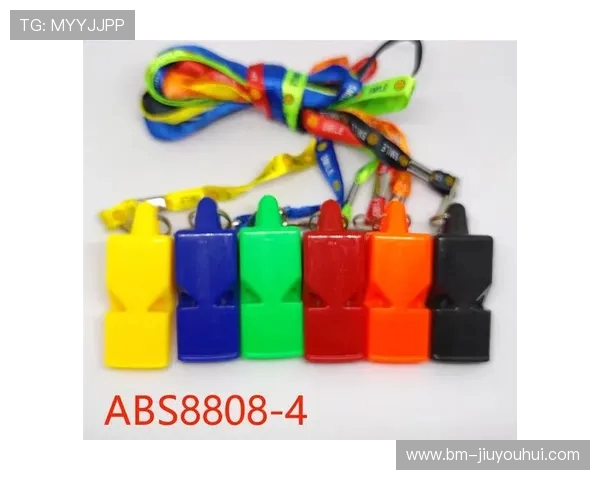 围绕国际级足球裁判员口哨的专业训练技巧与实战应用深度探索研究